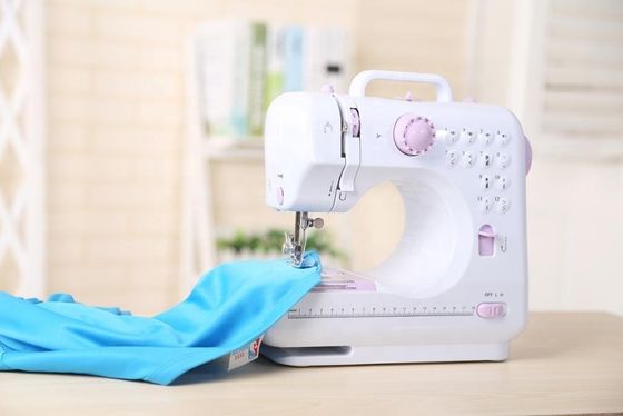 Máquina automática de costura de camisa de bolso para uso doméstico com saída CE UFR-705 DC 6V/1200mA