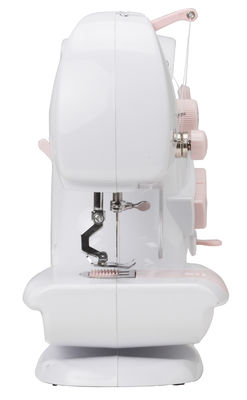 Máquinas de costura eléctricas para espaços pequenos WEBSITE www.ukicra.com Saída DC 6V/1000mA