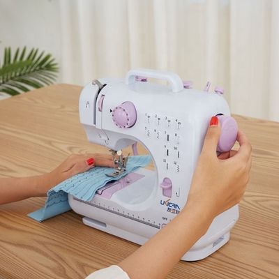 Máquina de costura de zigzag multifunção para vestuário doméstico